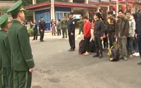 Tiếp nhận 49 người xuất cảnh trái phép sang Trung Quốc