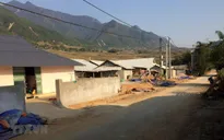 Di dời hàng chục hộ dân ra khỏi vùng nguy cơ sạt lở cao