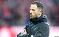 Schalke 04 sa thải HLV Domenico Tedesco