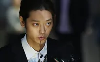 Jung Joon Young cúi đầu xin lỗi khi nhận lệnh bắt giữ