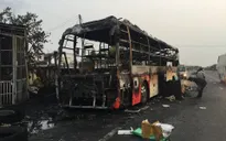 Bình Thuận: Xe khách giường nằm bị cháy rụi, không có thương vong về người