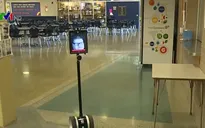 Robot giúp học sinh khuyết tật đi học mỗi ngày