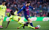Leicester City nhập cuộc giành trung vệ với Arsenal, Everton