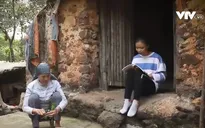 Cặp lá yêu thương: Cô bé hạnh phúc