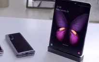 Hé lộ công đoạn thử nghiệm “đóng mở” Galaxy Fold bên trong nhà máy sản xuất