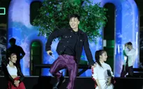 Hồ Quỳnh Hương, Trọng Hiếu khuấy động Lễ Tắt đèn Giờ Trái đất 2019