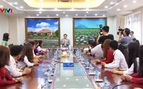 Trao học bổng Chắp cánh ước mơ cho học sinh có hoàn cảnh khó khăn