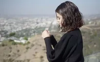 Không giao du với "dân Hollywood", Selena Gomez sống tích cực hơn