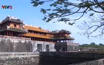 Miễn phí vé cho phụ nữ mặc áo dài tham quan di tích Huế