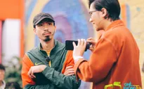 Rapper Đen Vâu bật khóc trên sóng truyền hình vì người phụ nữ này