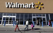 Walmart bán túi tái sử dụng cho khách hàng