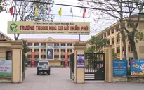 Tạm đình chỉ thầy giáo bị tố dâm ô 7 nam sinh để điều tra