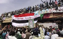 Sudan liên tiếp thay 2 Tổng thống trong 2 ngày