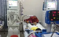 Bé trai bị viêm cầu thận nguy kịch do gia đình tự ngưng thuốc điều trị