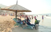 Hà Tĩnh: Du lịch biển rộn ràng dịp Lễ Giỗ tổ Hùng Vương