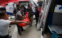Máy bay va chạm trực thăng gần đỉnh Everest, ít nhất 3 người thiệt mạng