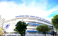 Trường đại học đầu tiên ở Tp. Hồ Chí Minh ngừng sử dụng chai nhựa