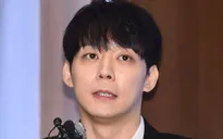 Park Yoochun tuyên bố thanh toán ngân hàng theo yêu cầu của bạn gái cũ Hwang Ha Na