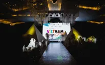 Tái hiện hình ảnh Ai Cập cổ đại trên sàn catwalk
