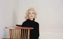 Hết hồn, sao phim Nhật ký công chúa giống hệt Marilyn Monroe
