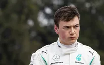 Nhà vô địch F1 esports gặp tai nạn ngay ở chặng đua đầu tiên