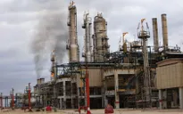 Nhiều nước phản đối Mỹ chấm dứt quy chế miễn trừ mua dầu mỏ của Iran