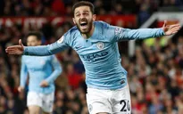 ẢNH: Hạ gục Man Utd, Man City dẫn đầu BXH Ngoại hạng Anh