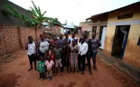 Kỷ lục phụ nữ 39 tuổi người Uganda sinh 44 con