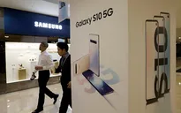 Lợi nhuận ròng của Samsung giảm gần 60%