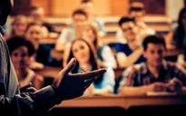 Mỹ: 13 phụ huynh trong vụ chạy trường đại học bị hạn chế đi nước ngoài
