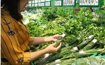 Triển khai, nhân rộng việc gói các loại rau, củ, quả bằng lá chuối tươi