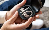 Apple trình làng tai nghe Powerbeats Pro cho người yêu thể thao