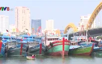 Cảnh báo nguy cơ cháy nổ tàu cá trên sông Hàn
