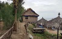 Hàng chục hộ dân lấn chiếm, xây dựng trái phép ở bãi biển Hội An