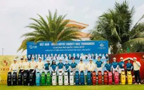 Các nghệ sỹ gây quỹ từ thiện trong giải golf giao lưu Việt Nam – Hàn Quốc