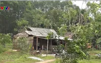Lốc xoáy tốc mái hàng trăm ngôi nhà tại Hà Tĩnh