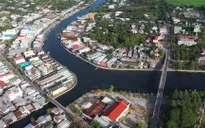 Người dân Hậu Giang lo lắng vì sử dụng nước sông ô nhiễm