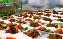 Buổi sáng tại "bếp ăn" hàng không