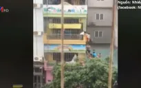 Hà Nội: Cháy trường mầm non, hàng chục trẻ được giải cứu