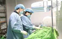 Suốt 6 năm chờ đợi, bé gái được phẫu thuật thông liên thất bẩm sinh