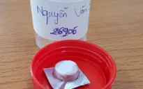 Thủng ruột vì uống thuốc còn nguyên vỉ