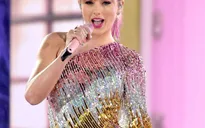 Taylor Swif bị "buộc tội" bắt chước Beyoncé trong lễ trao giải Billboard Music Award