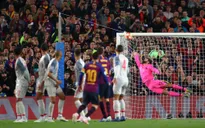 Trung vệ "khủng" của Liverpool nói gì sao màn thua tan nát Barcelona?