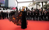 Trương Thị May diện áo dài lộng lẫy trên thảm đỏ Cannes 2019