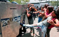 Bạo loạn tại nhà tù Venezuela gây nhiều thương vong