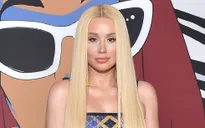 Iggy Azalea xoá toàn bộ tài khoản Twitter và Instagram sau scandal ảnh nóng