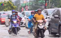 Khuyến cáo người dân khi tham gia giao thông mùa mưa