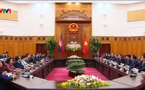 Thủ tướng đề nghị Campuchia tạo thuận lợi cho Việt kiều và doanh nghiệp Việt