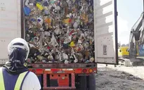 Canada sẽ phải nhận lại các container rác thải