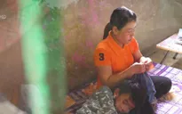 Cặp lá yêu thương: Hai mẹ con